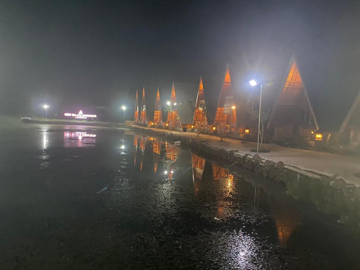 Resort & Resto Talaga Sundayana Subang Bagian luar foto